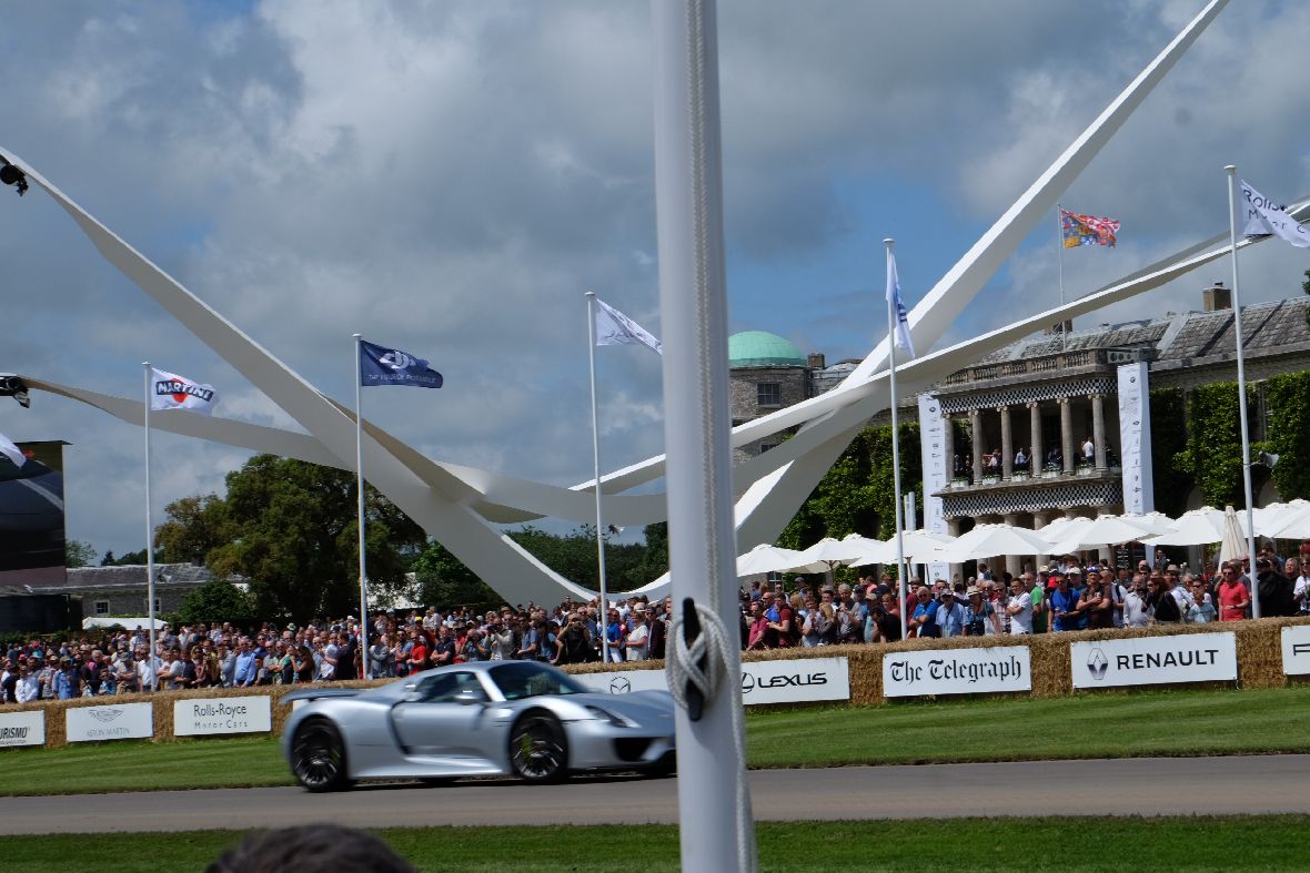 Goodwood Skulptur.jpg